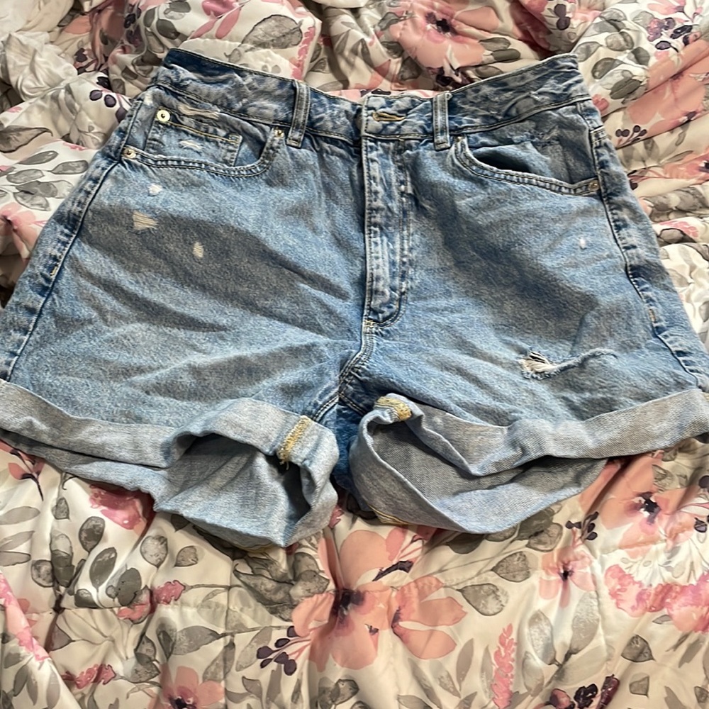 Jean shorts!